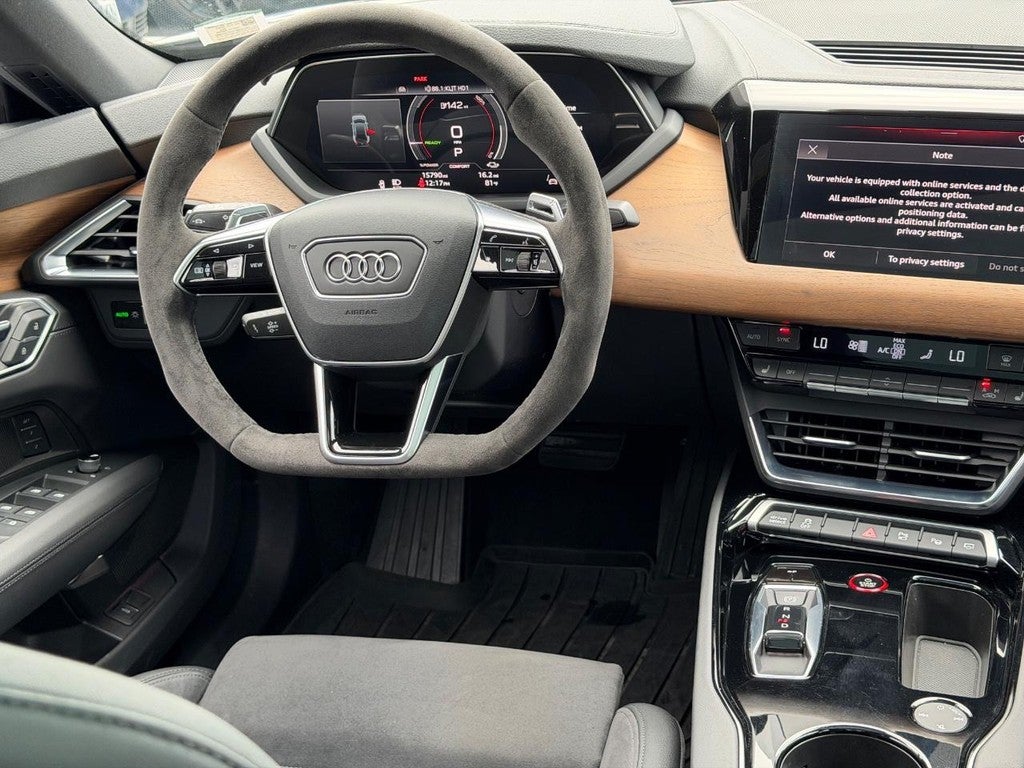 2023 Audi e-tron GT Prestige quattro